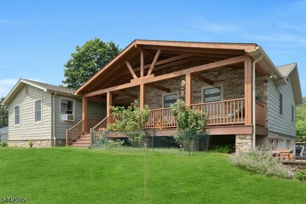$869,500 | 4 Northbrae Drive, Boonton, NJ 07005