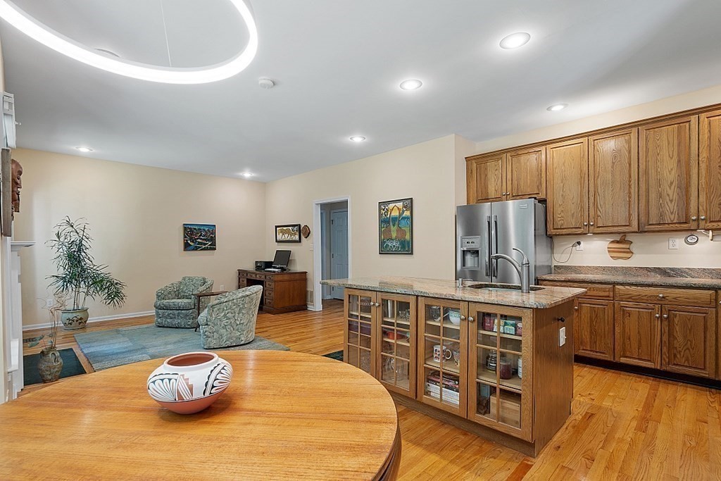 6 Emery Road, Unit 6 Bedford, MA 01730 - Photo 12 of 33 Gallery Image 12