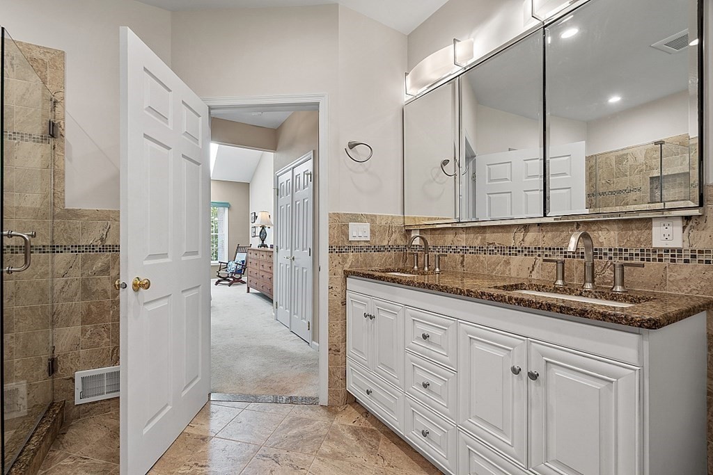 6 Emery Road, Unit 6 Bedford, MA 01730 - Photo 20 of 33 Gallery Image 20