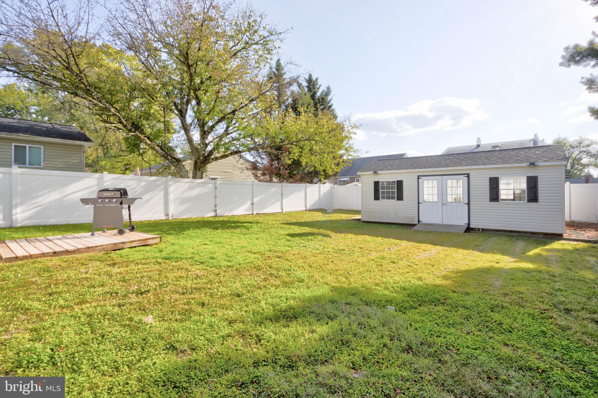 8430 Church Road Pasadena, MD 21122 - Photo 4 of 23