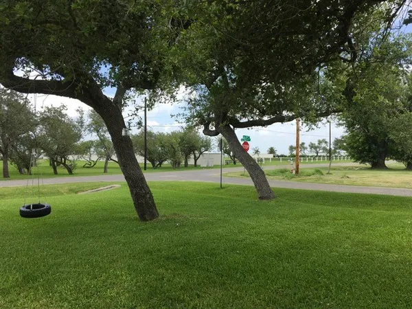 $795,000 | 4042 Loop 1781, Rockport, TX 78382