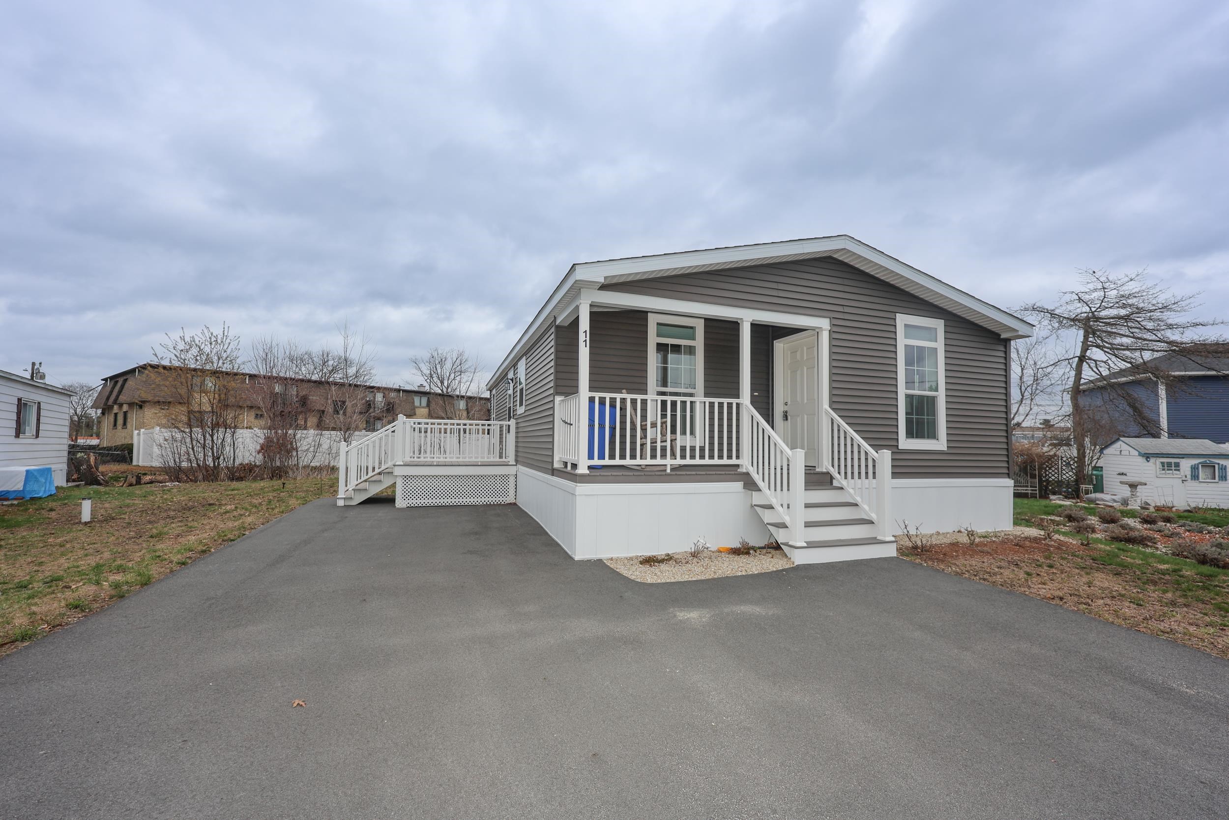 11 Hagop Road Salem, NH 03079 - Photo 1 of 28 Gallery Image 1