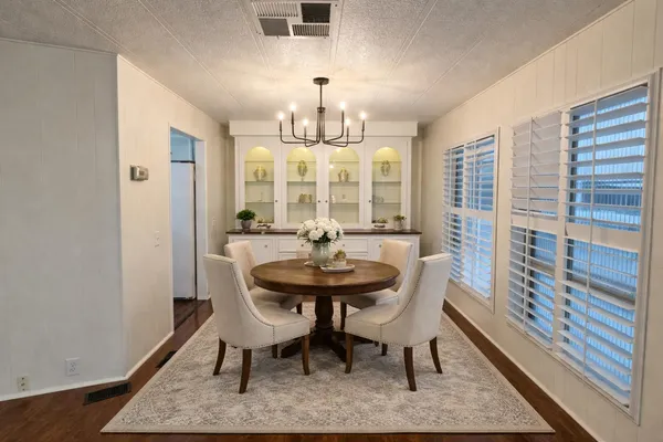 $99,700 | 2706 West Ashlan, Unit 223, Fresno, CA 93705