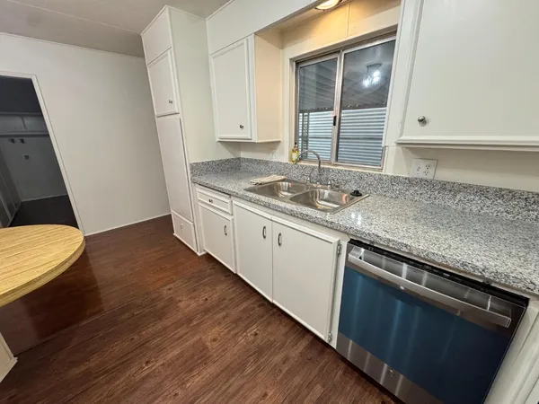 $99,700 | 2706 West Ashlan, Unit 223, Fresno, CA 93705