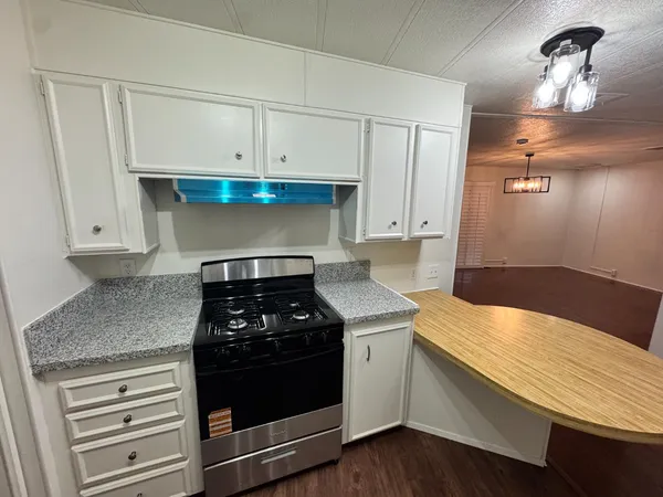 $99,700 | 2706 West Ashlan, Unit 223, Fresno, CA 93705