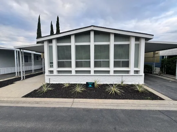 $99,700 | 2706 West Ashlan, Unit 223, Fresno, CA 93705