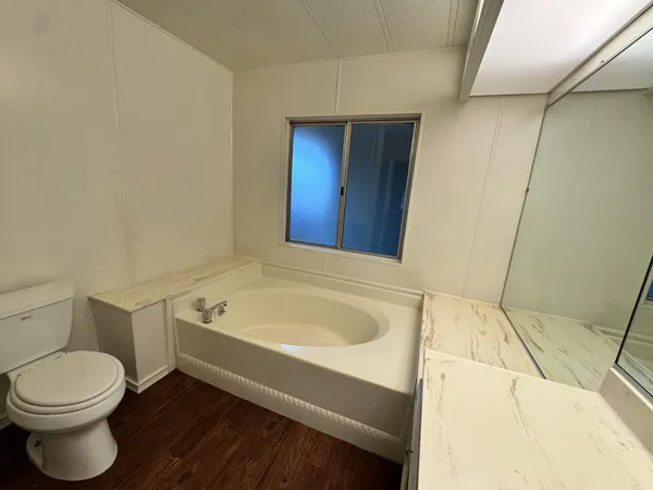 $99,700 | 2706 West Ashlan, Unit 223, Fresno, CA 93705