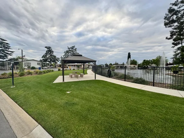 $99,700 | 2706 West Ashlan, Unit 223, Fresno, CA 93705