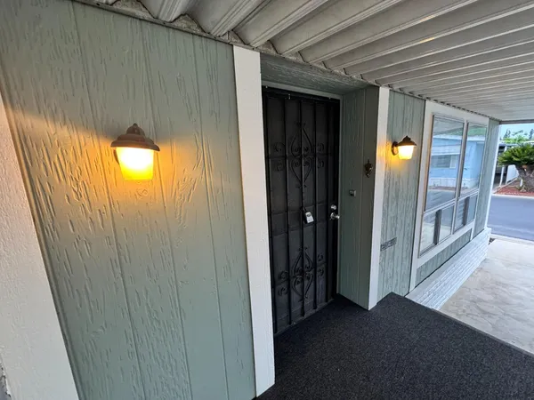 $99,700 | 2706 West Ashlan, Unit 223, Fresno, CA 93705