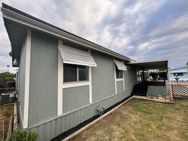 $99,700 | 2706 West Ashlan, Unit 223, Fresno, CA 93705