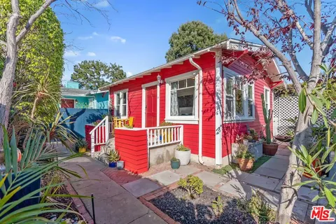 $1,700,000 | 619 Milwood Avenue, Venice, CA 90291