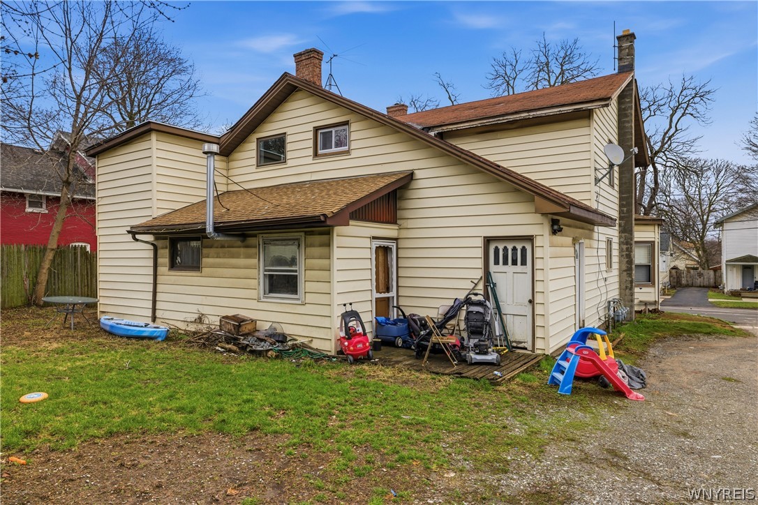 162 Lock Street Lockport City, NY 14094 - Photo 4 of 41