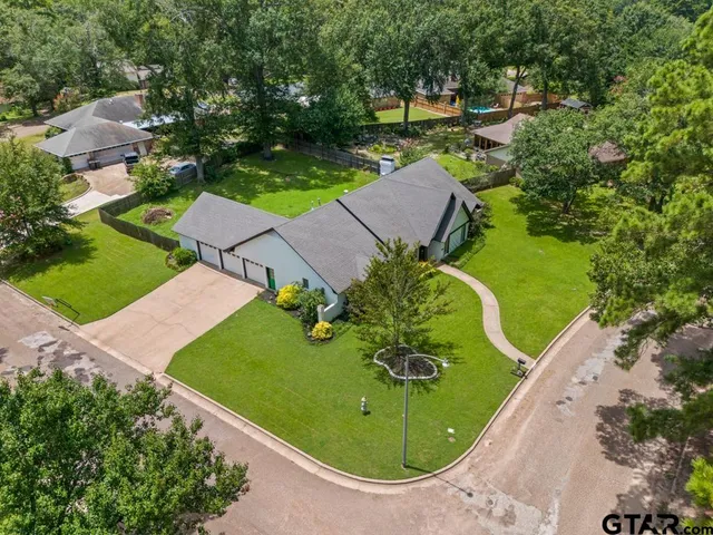 $299,900 | 1205 Dogwood Street, Gilmer, TX 75644