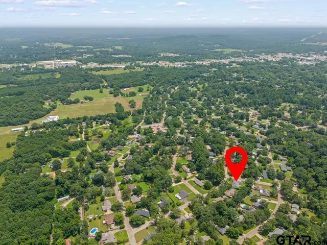 $299,900 | 1205 Dogwood Street, Gilmer, TX 75644