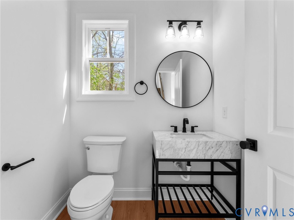 5500 Hemlock Road Quinton, VA 23141 - Photo 21 of 40 First Floor Guest Bath