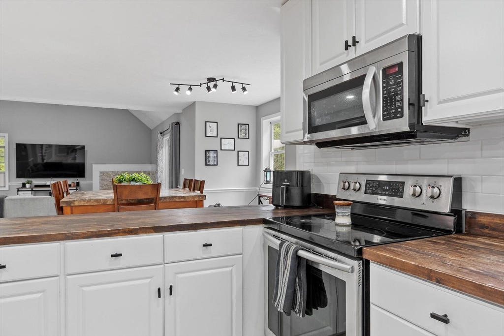 731 Foster Road Ashby, MA 01431 - Photo 12 of 42