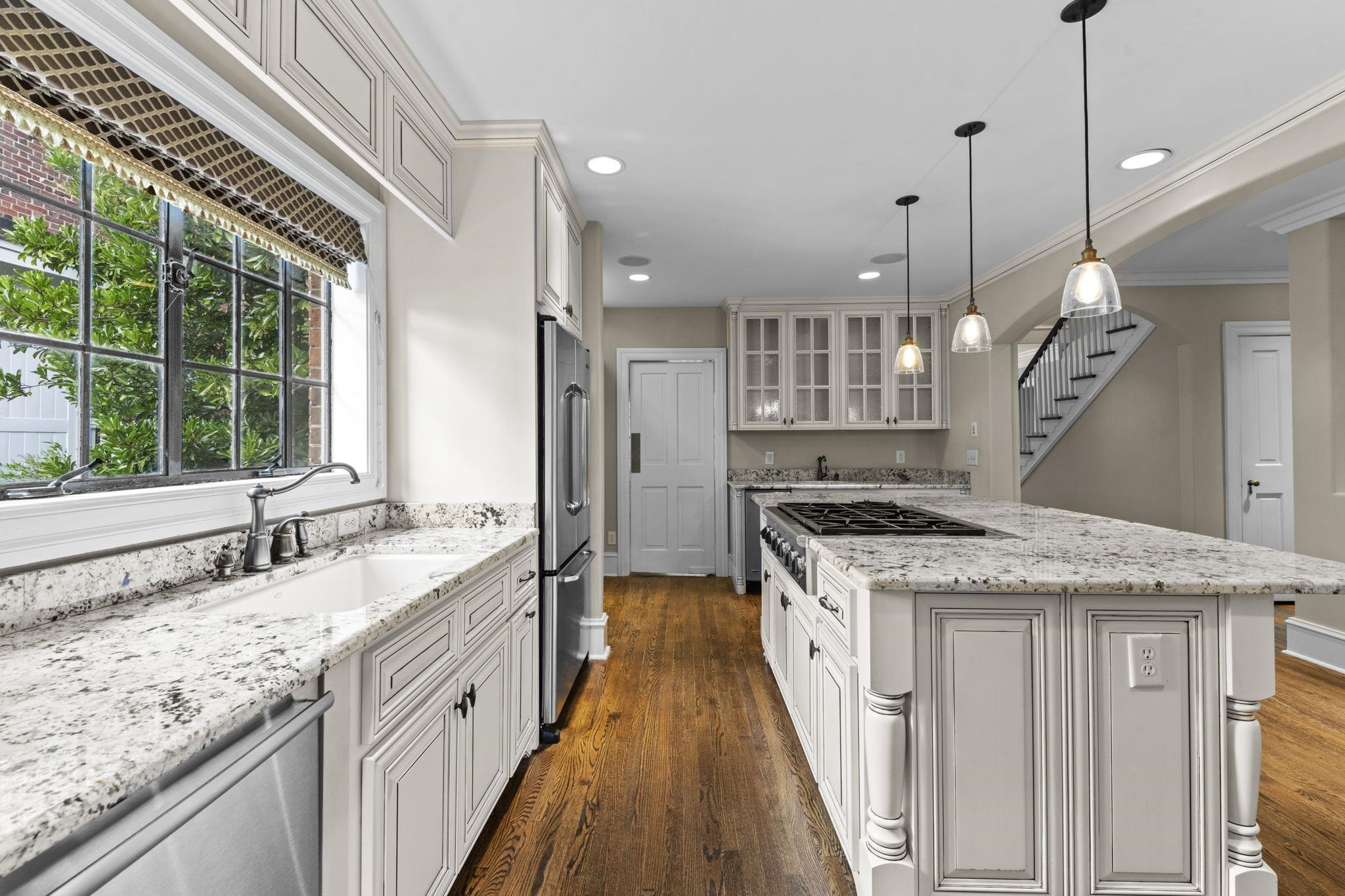 224 Hawthorne Road Raleigh, NC 27605 - Photo 6 of 46 Photo 9