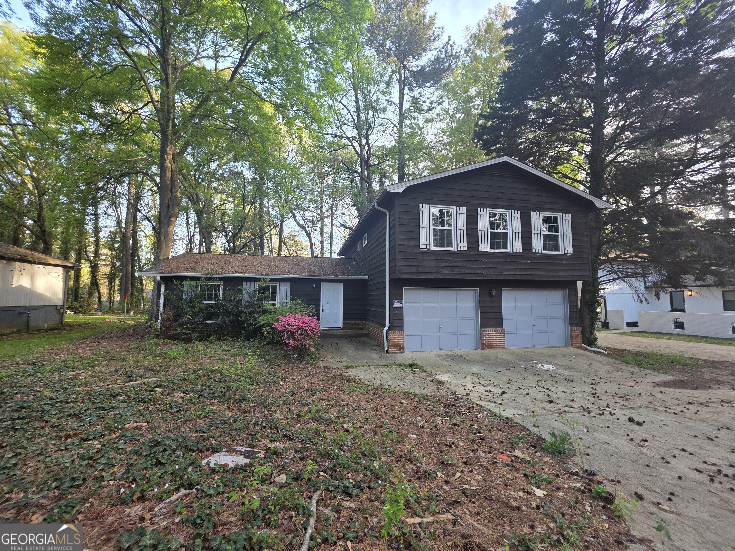 5382 Rockbridge Road Southwest Stone Mountain, GA 30088 - Photo 2 of 19
