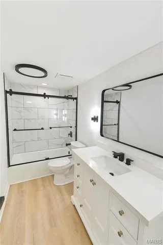 $362,000 | 590 Sarah Lane, Unit 303, St. Louis, MO 63141