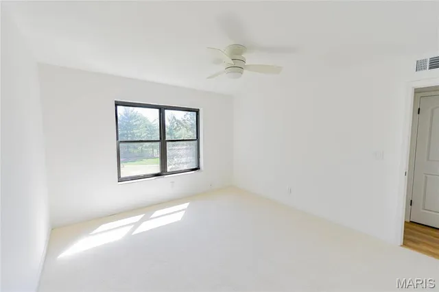 $362,000 | 590 Sarah Lane, Unit 303, St. Louis, MO 63141