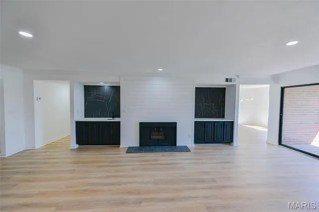 $362,000 | 590 Sarah Lane, Unit 303, St. Louis, MO 63141