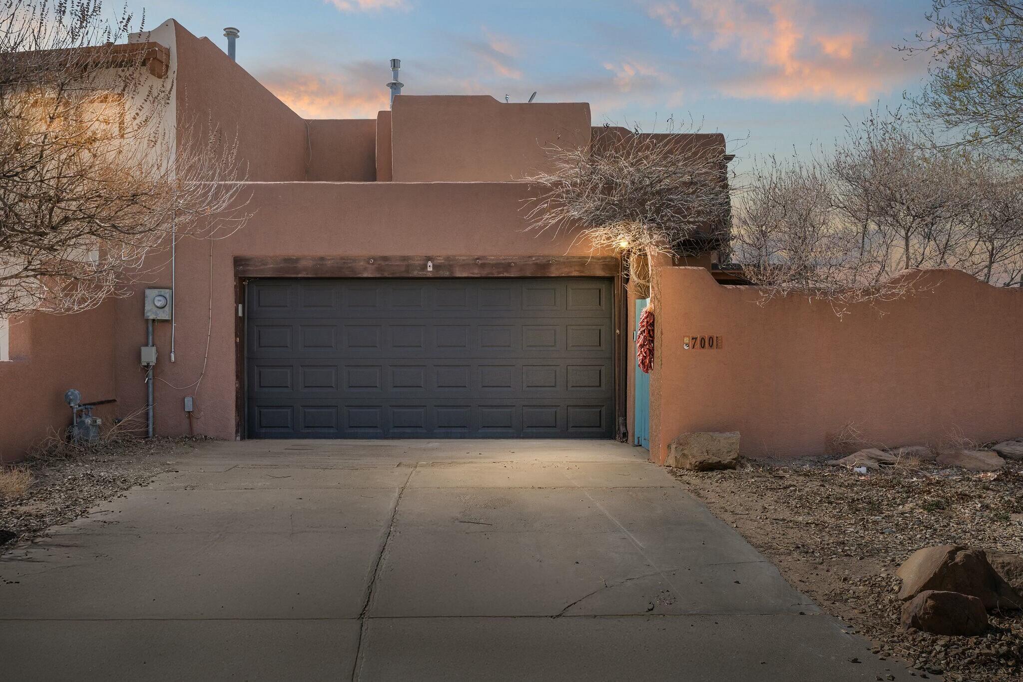700 Lakeview Circle Southeast Rio Rancho, NM 87124 - Photo 1 of 1 Gallery Image 1