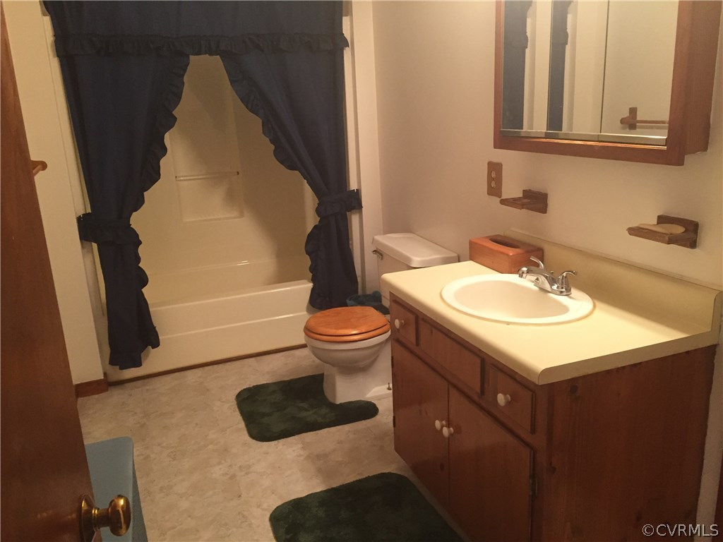 5201 Hopewell Road New Kent, VA 23124 - Photo 12 of 23 Gallery Image 12