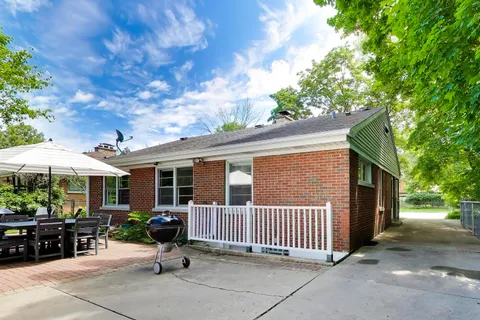 $499,000 | 3618 Church Street, Evanston, IL 60203