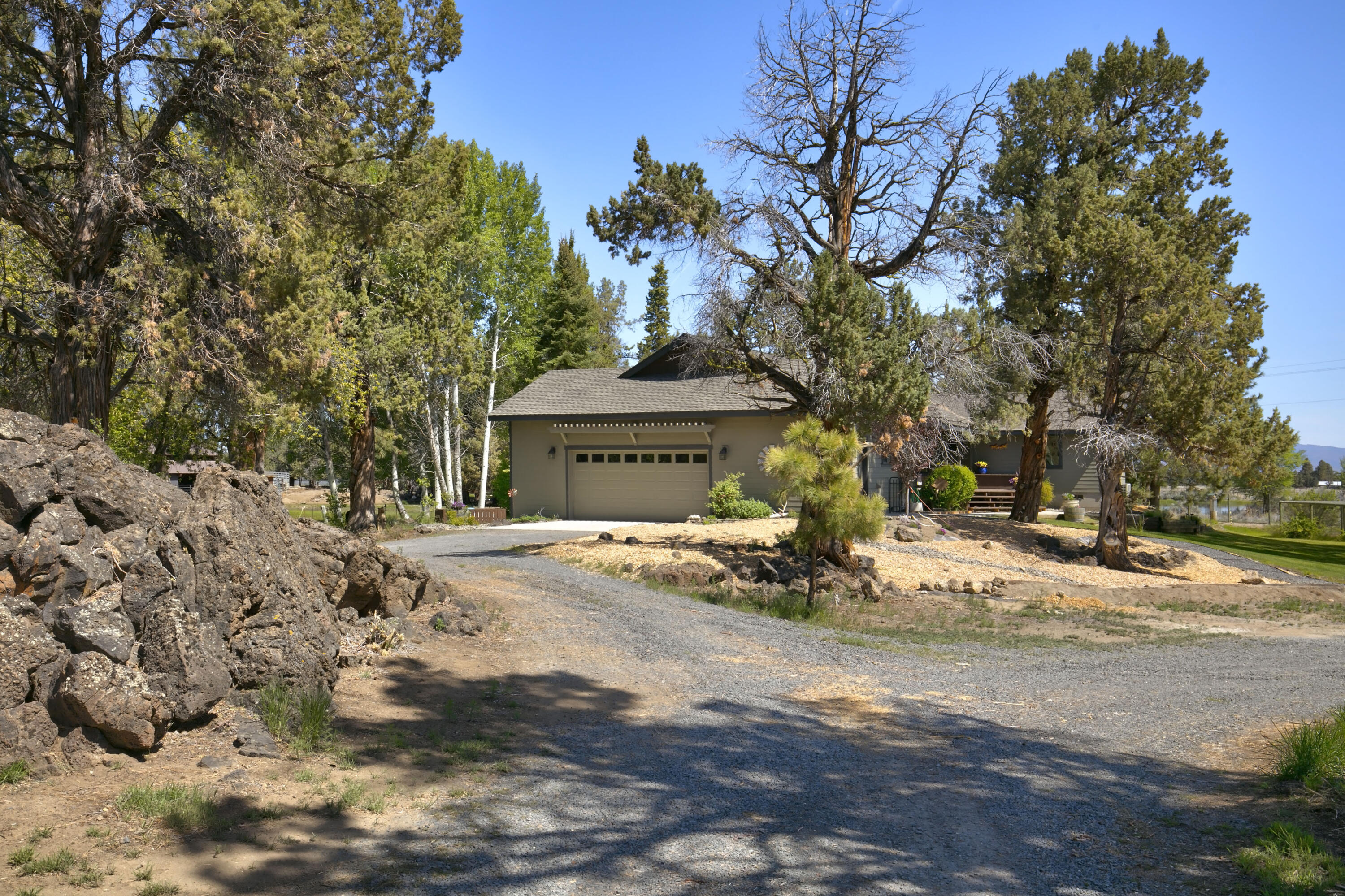 61212 Obernolte Road Bend, OR 97701 - Photo 28 of 49 25 61212 Obernolte Rd_031