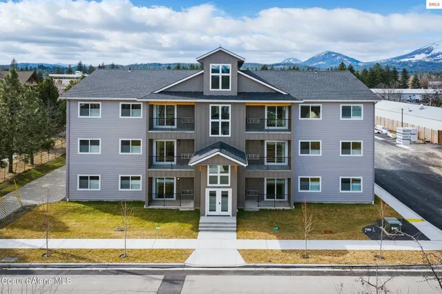 $399,000 | 424 South Olive Avenue, Unit 303, Sandpoint, ID 83864