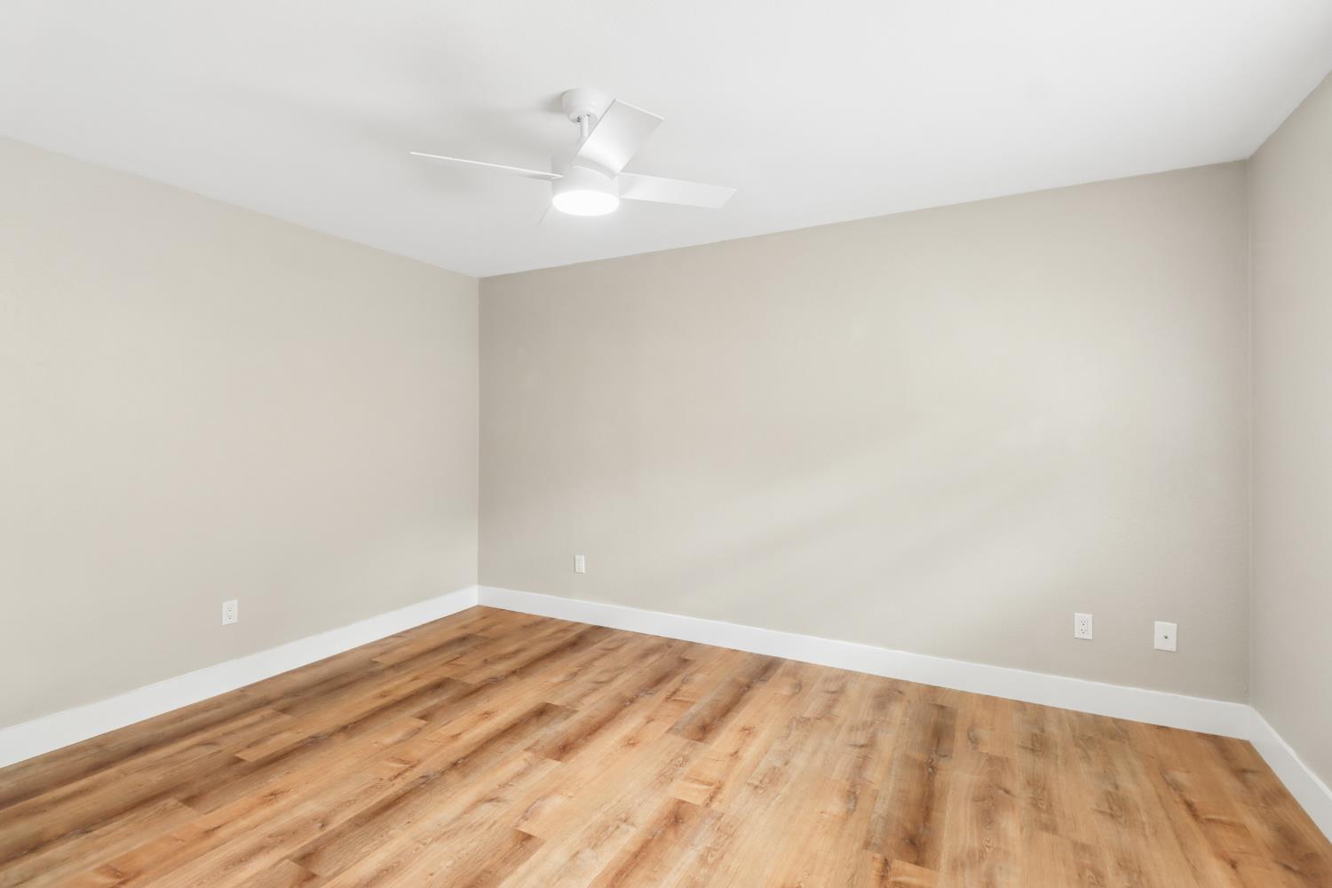 567 I Street Lincoln, CA 95648 - Photo 22 of 53 a view of an empty room