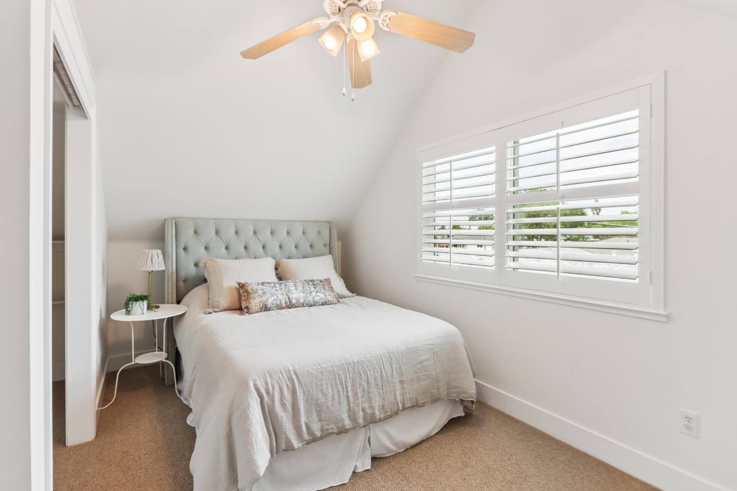 567 I Street Lincoln, CA 95648 - Photo 36 of 53 a bedroom with a bed and a window