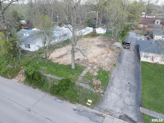 $5,500 | 704 North 8th Street, Mount Vernon, IL 62864