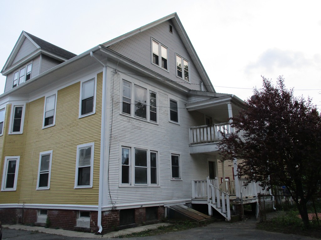 26 Warner Street Springfield, MA 01108 - Photo 4 of 21 Gallery Image 4
