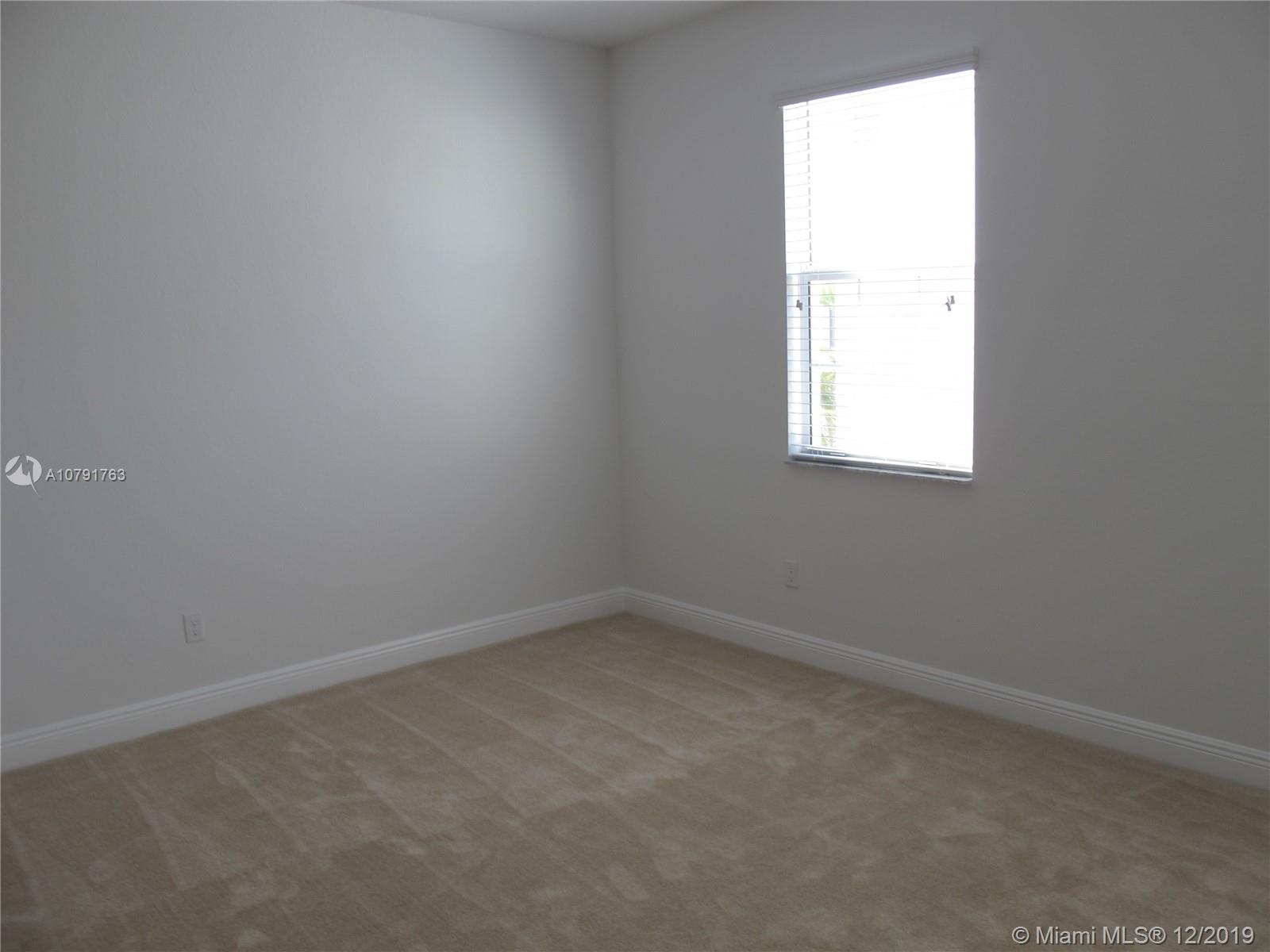 2661 Southwest 118 Road Miramar, FL 33025 - Photo 11 of 21 Gallery Image 11