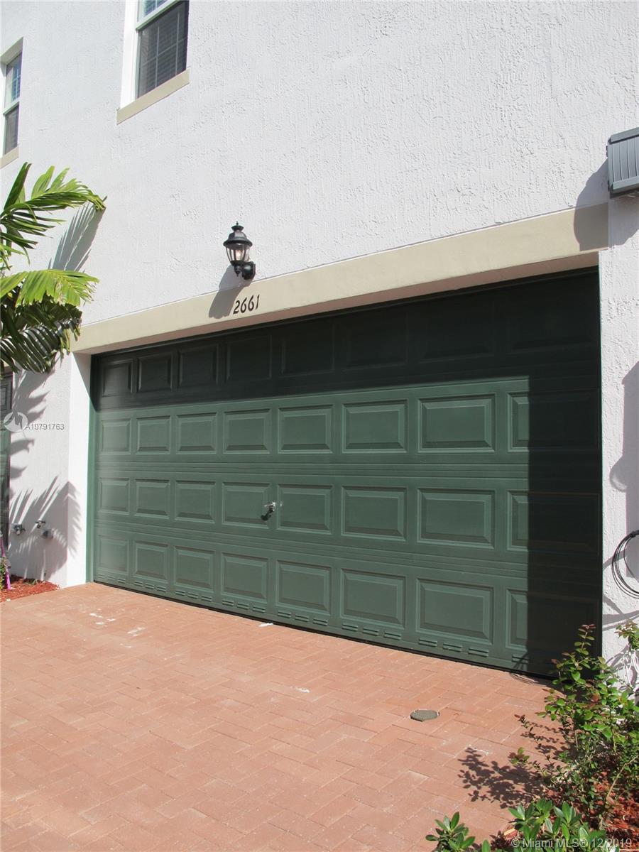 2661 Southwest 118 Road Miramar, FL 33025 - Photo 5 of 21 Gallery Image 5