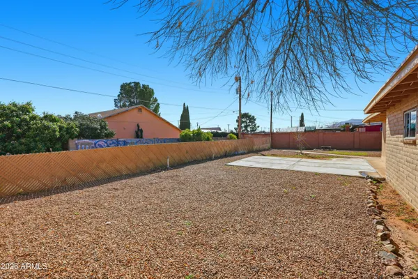 $215,000 | 233 Coronado Lane, Sierra Vista, AZ 85635
