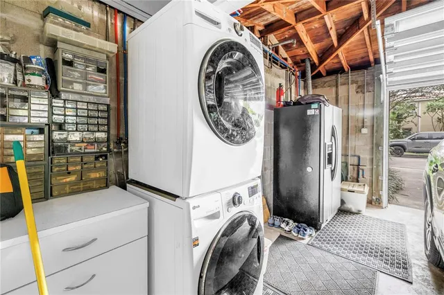 $969,000 | 256 19th Avenue Northeast, St. Petersburg, FL 33704