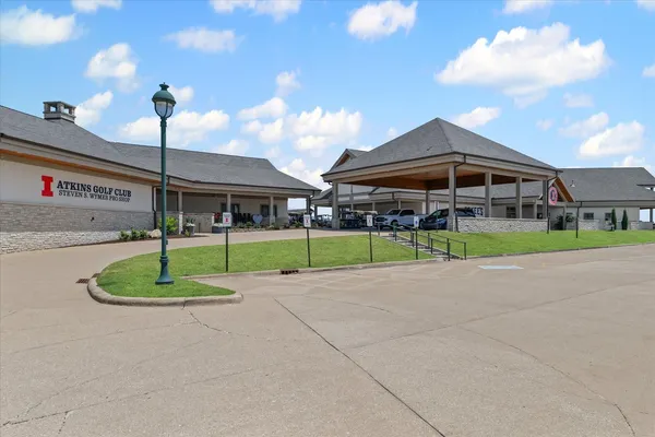 $950,000 | 2505 South Stone Creek Boulevard, Urbana, IL 61802