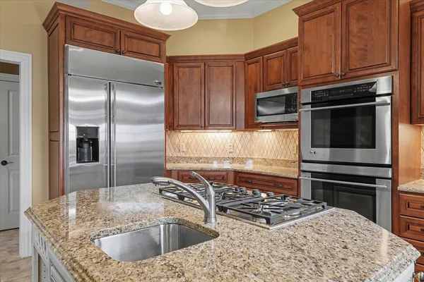 $950,000 | 2505 South Stone Creek Boulevard, Urbana, IL 61802