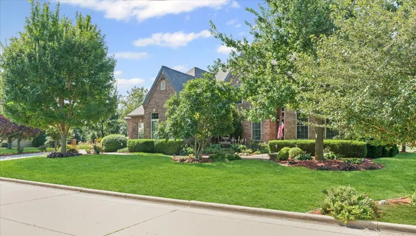 $950,000 | 2505 South Stone Creek Boulevard, Urbana, IL 61802
