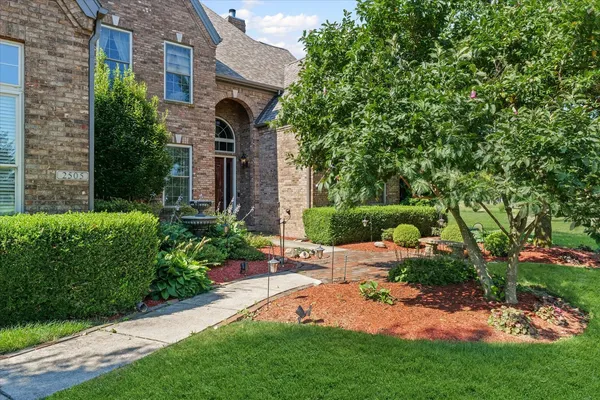 $950,000 | 2505 South Stone Creek Boulevard, Urbana, IL 61802