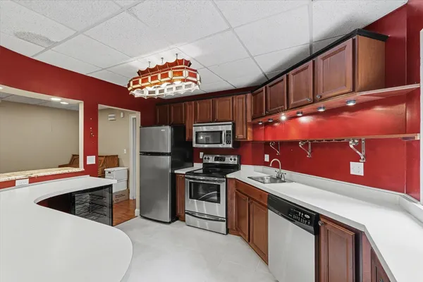 $950,000 | 2505 South Stone Creek Boulevard, Urbana, IL 61802