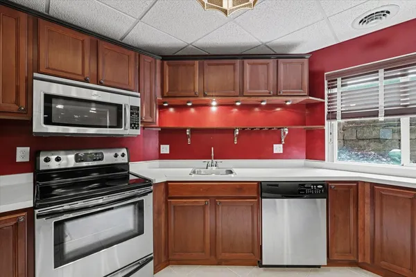 $950,000 | 2505 South Stone Creek Boulevard, Urbana, IL 61802