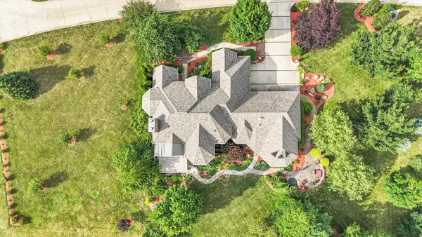 $950,000 | 2505 South Stone Creek Boulevard, Urbana, IL 61802