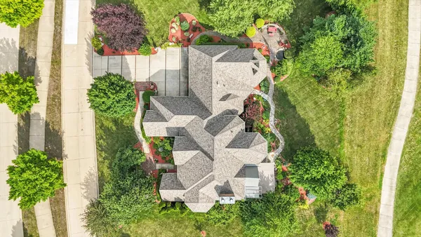 $950,000 | 2505 South Stone Creek Boulevard, Urbana, IL 61802