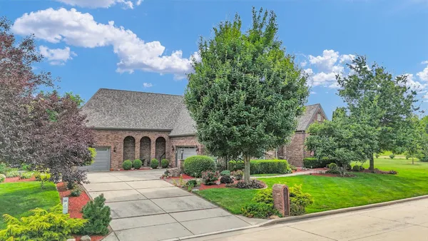 $950,000 | 2505 South Stone Creek Boulevard, Urbana, IL 61802