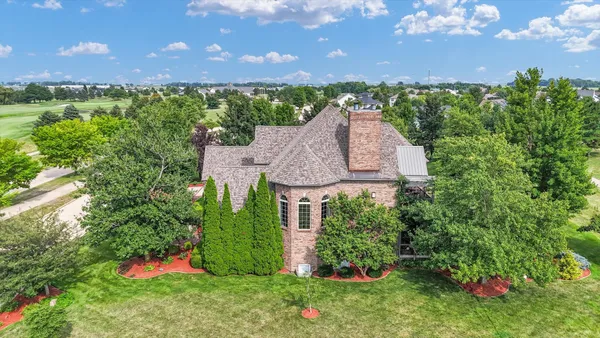 $950,000 | 2505 South Stone Creek Boulevard, Urbana, IL 61802