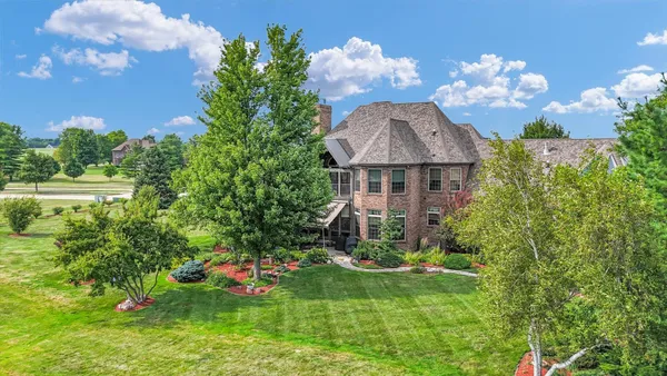 $950,000 | 2505 South Stone Creek Boulevard, Urbana, IL 61802