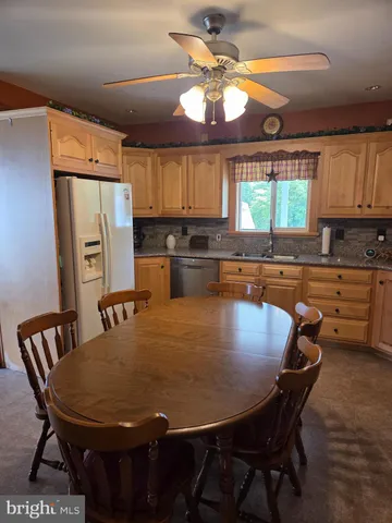 $255,000 | 416 West Market Street, Williamstown, PA 17098